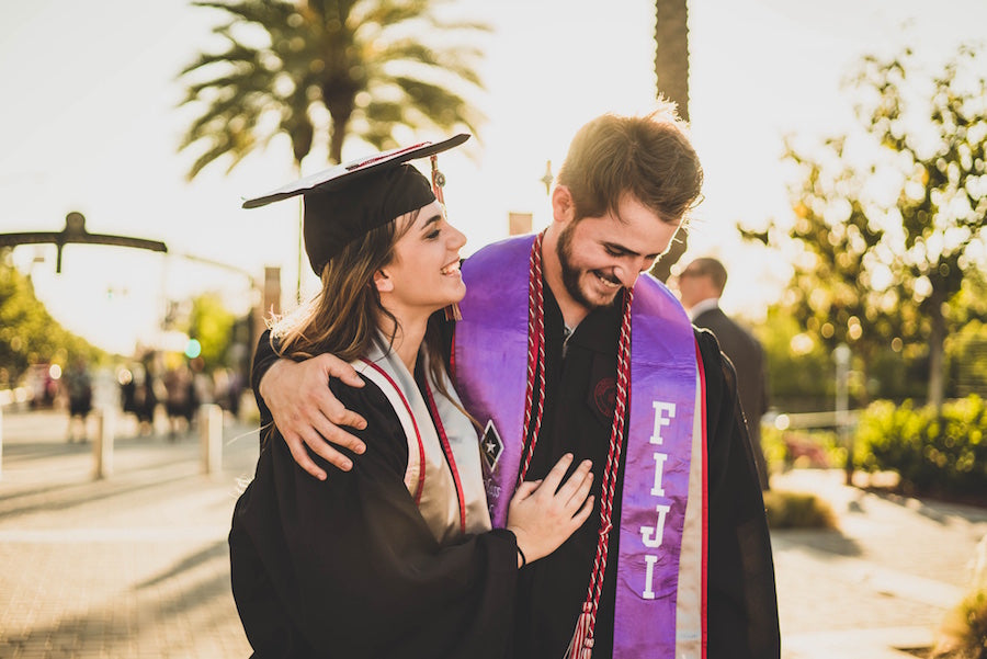 10 Hilarious Graduation Caps That’ll Make You Want to go Back to College